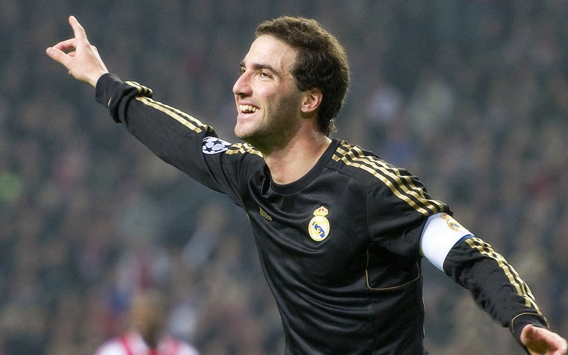 欧冠决赛之夜，厄德高连续得分拉开差距，改写北伦敦足球版图